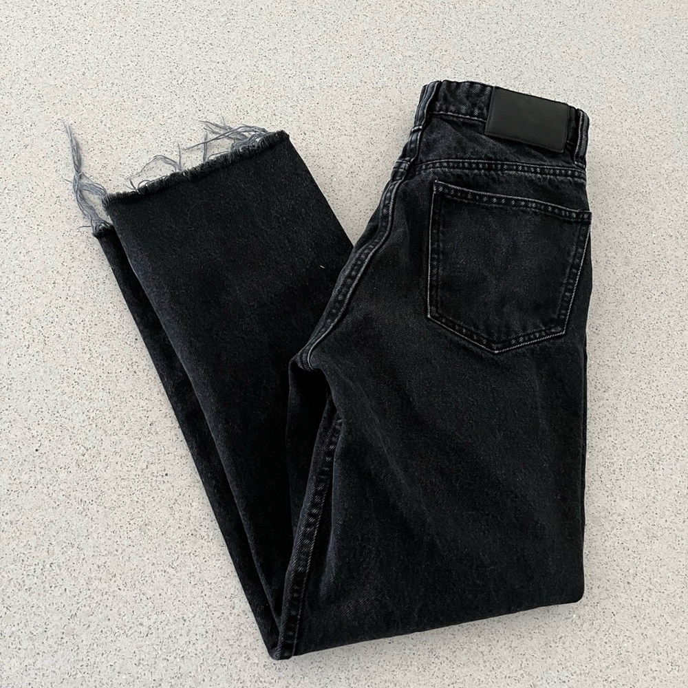 Zara Black High-Rise Straight-Leg Jeans with Frayed Hem